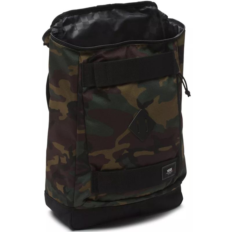 Vans hooks hotsell skatepack backpack