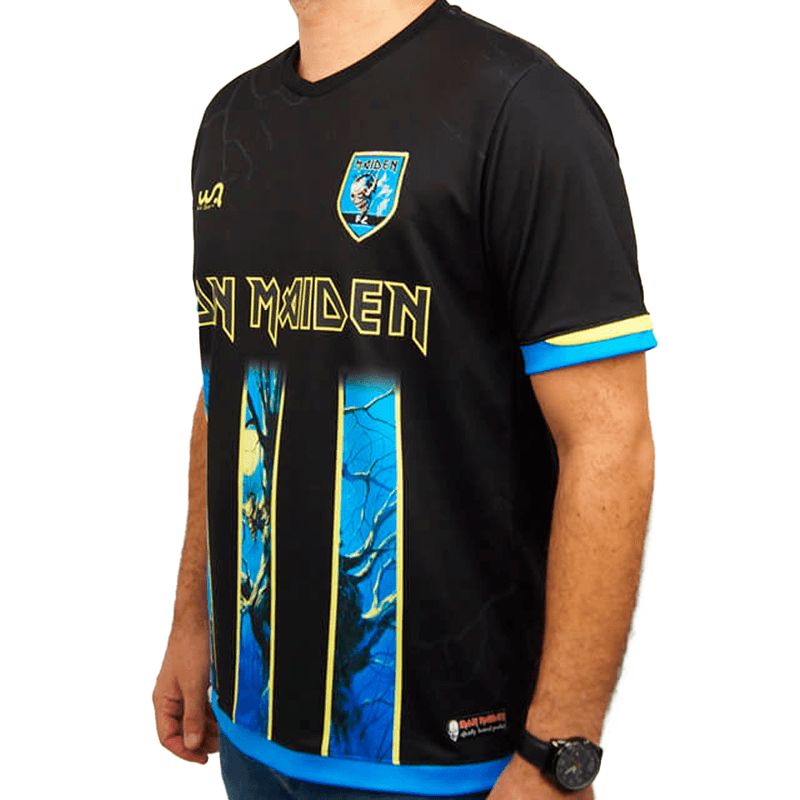 camiseta-wa-sport-futebol-iron-maiden-fear-of-the-dark-preto-azul-1011600994-02.png