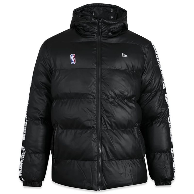 JAQUETA-NEW-ERA-PUFFER-BOMBER-NBA---PRETO-NBI23JAQ015-1